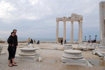 Turizmin sembolü Apollon Tapınağı, geçmişte can güvenliğinin sembolü olmuş