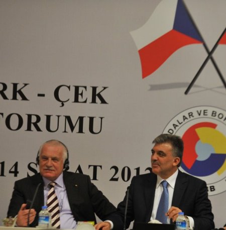 Türk-çek İş Adamlarından Cumhurbaşkanları Teşvikiyle Ticaret Anlaşmaları