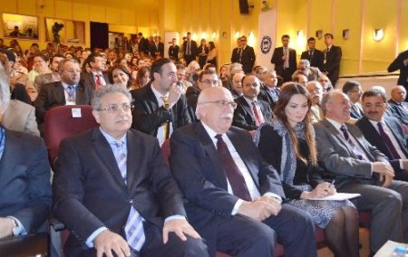 Türk Dili ve Tarih Eğitimi Sempozyumu başladı