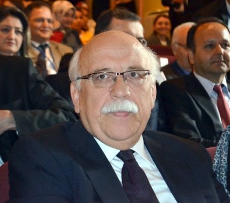 Türk Dili ve Tarih Eğitimi Sempozyumu başladı