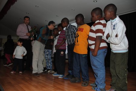 Türk doktorlar, Nijer'in güllerini bağrına bastı