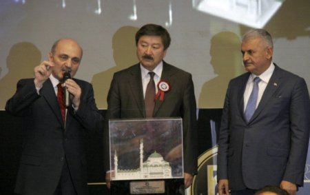 Türk Dünyası Mühendislik, Mimarlık ve Şehircilik Kurultayı başladı