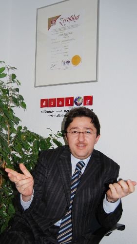 Türk Eğitim Merkezleri, Hauptschule Öğrencilerini Üniversiteli Yapıyor