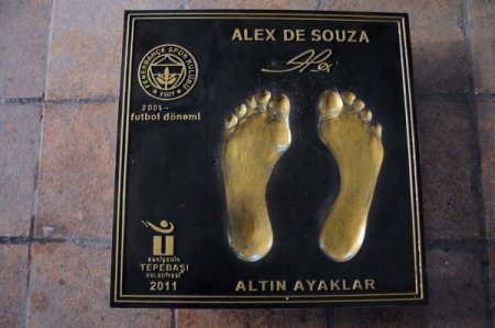 Türk futbolunda iz bırakanlar Eskişehir'de hayat bulucak