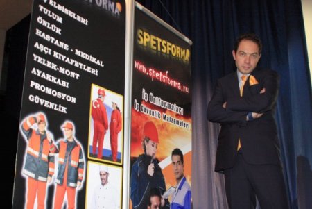 Türk girişimci Rusya’da yüz bin işçiyi giydirdi(Özel)