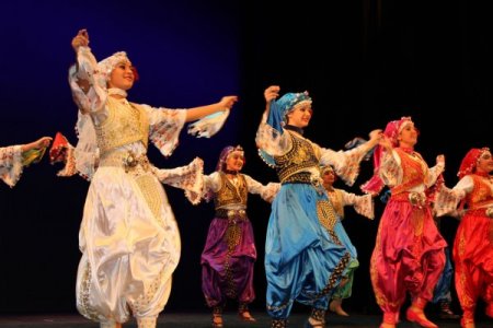 Türk halk dansları Helsinki’yi ısıttı