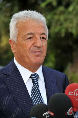 Türk Heyeti 10 Milyon Dolarlık Yardım Çekini Otunbayeva'ya Teslim Etti