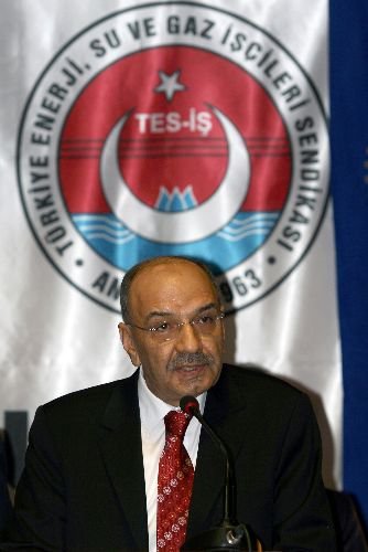 Türk-iş Başkanı Kumlu: Anayasa Değişikliği Yapılsa Bile Türkiye'nin İhtiyacını Karşılamayacak