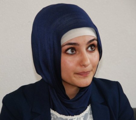 Türk kızı Hollanda’yı BM’de temsil etmek için SMS desteği bekliyor