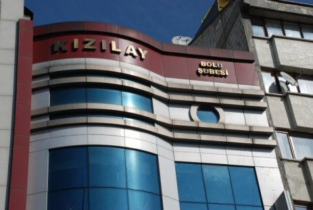 Türk Kızılay Bolu Şubesi'nin Yeni Yönetimi Kapıda Kaldı