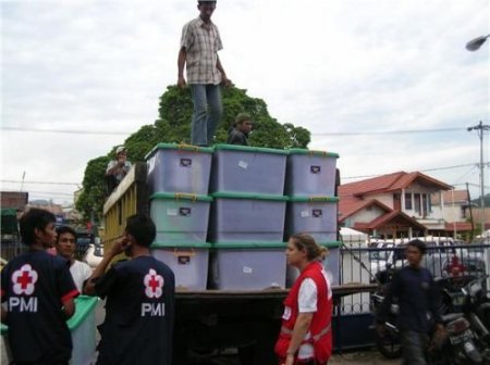 Türk Kızılay'ından Endonezya'ya Yardım Eli Uzandı