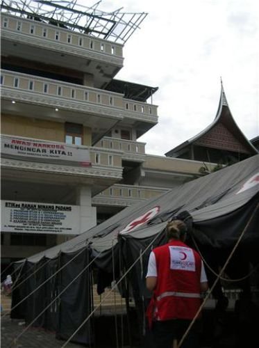 Türk Kızılay'ından Endonezya'ya Yardım Eli Uzandı