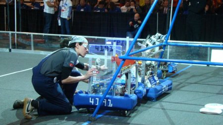 Türk öğrenciler New York’ta robotlarını yarıştırdı