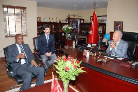 "türk Okulları Demokratik Kongo'ya Büyük Fayda Sağlıyor"