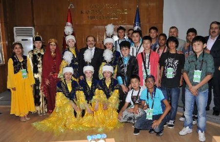 "türk Okullarında Okuyan Öğrenciler Dünyada Barış Ve Kardeşliğin Gelişmesine Büyük Katkı Sağlayacak"