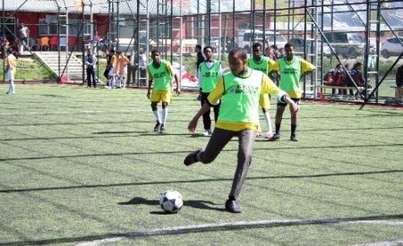 Türk okulun futbol takımının tamamı Somalili gençlerden oluşuyor