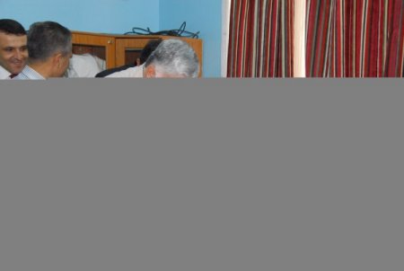 Türk okulunu ziyaret eden Genelkurmay Başkanı Özel’e öğrencilerden büyük ilgi