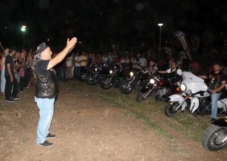 Türk Riders’dan motosiklet senfonisi