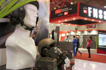 Türk savunma sanayi ürünleri Endonezya'da büyük ilgi gördü