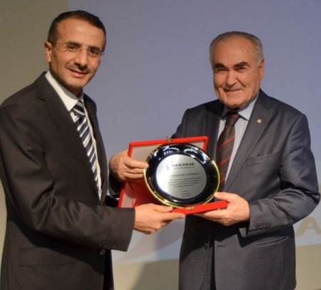 Türk şiirinin ustaları Yelkenoğlu Koleji’nde buluştu