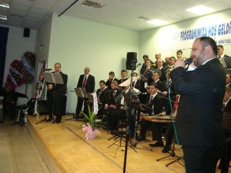 Türk Tasavvuf Musikisi Korosu Alaplılara Konser Verdi