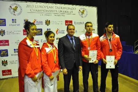 Türk tekvandocular ilk günde 4 madalya kazandı