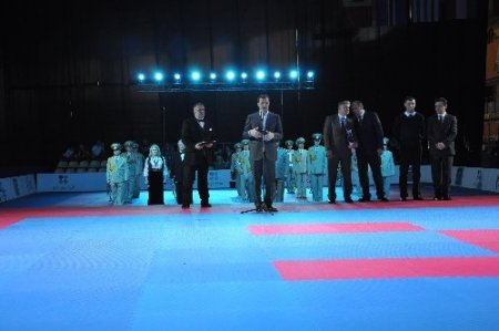 Türk tekvandocular ilk günde 4 madalya kazandı