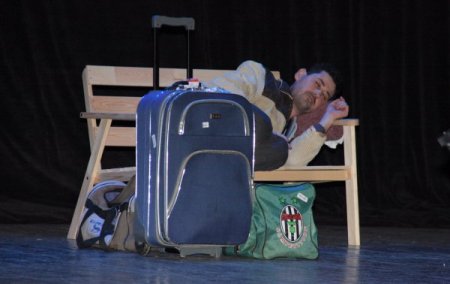 Türk tiyatrocular “Karmakarışık”la Moskova’yı güldürdü