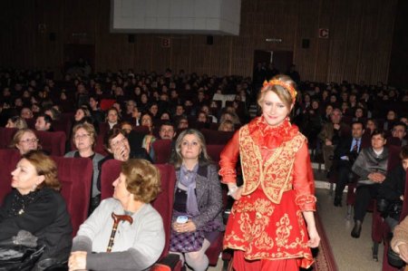 Türk Ve Makedon Kadınlarından Balkan Esintisi