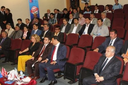'Türk Yerel Medyası AB Yolunda' seminerlerinin 6'sı Siirt'te başladı