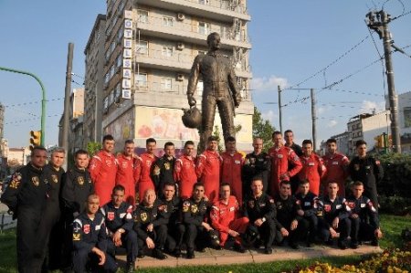 Türk Yıldızları, Kıbrıs Şehidi Cengiz Topel’i unutmadı