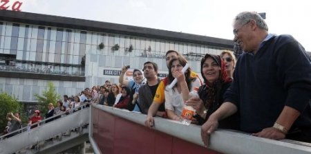 Türk Yıldızları'nın gösterisi ilgiyle izlendi