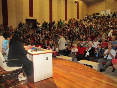 Türkan Şoray gençlerle buluştu