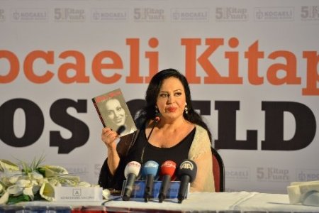 Türkan Şoray'dan albüm müjdesi geldi