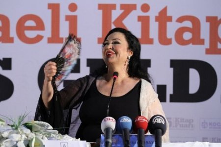 Türkan Şoray'dan albüm müjdesi geldi