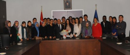 Türkçe öğrenen yabancı öğrenciler Trabzon Belediyesi'ni ziyaret etti