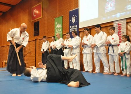 Türkçe Öğrenen Yabancıların Mezuniyet Coşkusu