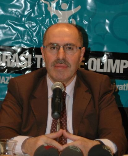 Türkçe Olimpiyatları Heyecanı Türkiye'yi Kuşatıyor: Şiir Finali Konya'da Gerçekleşecek