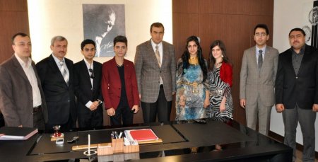 Türkçe Olimpiyatları öğrencileri Midyat protokolünü ziyaretler etti