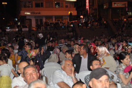 Türkçe Olimpiyatları'nın Kapanış Töreni, Yozgatlılarla Dev Ekranda Buluştu