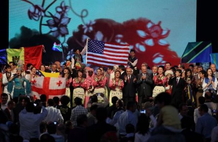Türkçe Olimpiyatları'nın Yıldızları Ödüllerini Aldı