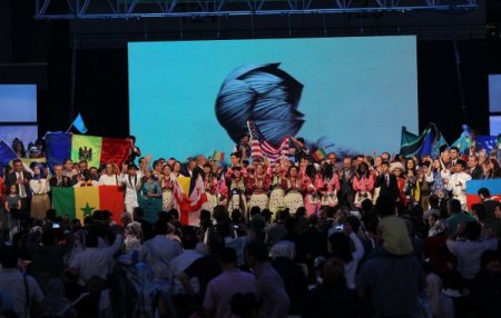 Türkçe Olimpiyatları'nın Yıldızları Ödüllerini Aldı