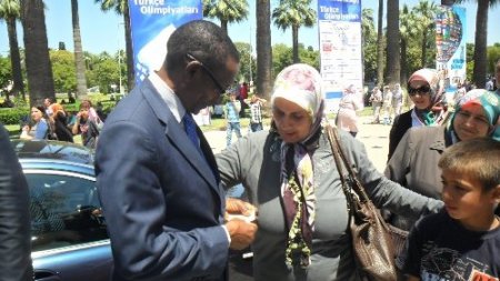 Türkçe Şöleni'ne katılan Gine Ticaret Bakanı: Burada olmaktan onur duyuyorum