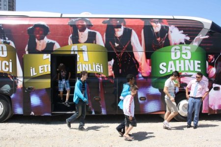 Türkçenin Çocukları Adana’yı Da Şenlendirdi