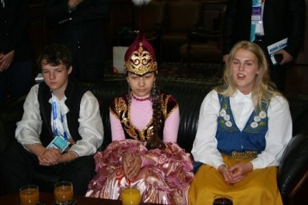 Türkçenin çocuklarından fasıllı ziyaret