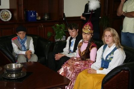 Türkçenin çocuklarından fasıllı ziyaret