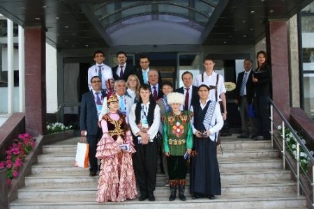 Türkçenin çocuklarından fasıllı ziyaret