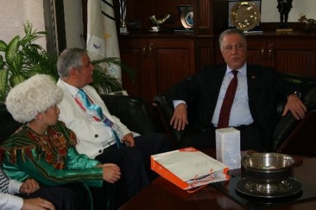 Türkçenin çocuklarından fasıllı ziyaret