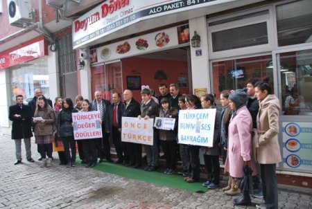 Türkçeye değer veren esnaflar ödüllendirildi