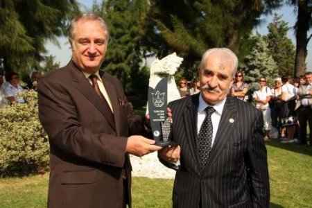 Türkçe'ye Emek Ödülleri Verildi